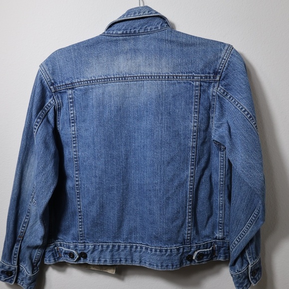 GAP Kid's Classic Blue Denim Jacket – Medium Wash Jean Jacket - Picture 3 of 5